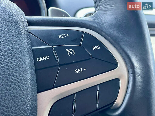 Білий Джип Grand Cherokee, об'ємом двигуна 3.6 л та пробігом 85 тис. км за 19800 $, фото 38 на Automoto.ua