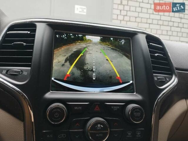 Белый Джип Гранд Чероки, объемом двигателя 3.6 л и пробегом 165 тыс. км за 22490 $, фото 25 на Automoto.ua