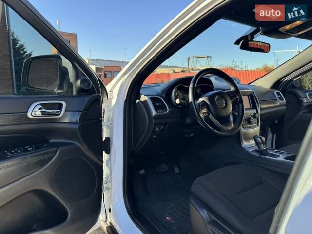 Белый Джип Гранд Чероки, объемом двигателя 3.6 л и пробегом 97 тыс. км за 17800 $, фото 11 на Automoto.ua