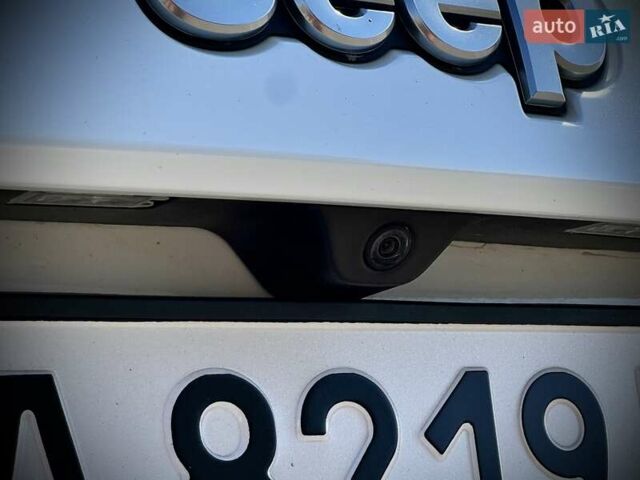 Белый Джип Гранд Чероки, объемом двигателя 3 л и пробегом 167 тыс. км за 26800 $, фото 17 на Automoto.ua