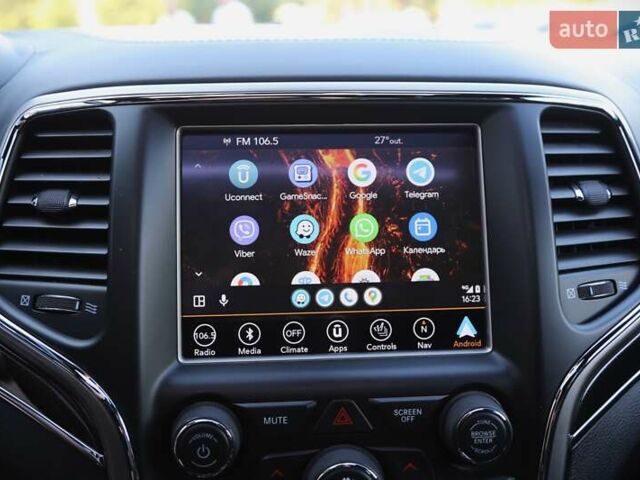 Белый Джип Гранд Чероки, объемом двигателя 5.65 л и пробегом 80 тыс. км за 35900 $, фото 18 на Automoto.ua