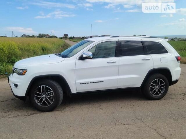 Білий Джип Grand Cherokee, об'ємом двигуна 3.6 л та пробігом 83 тис. км за 28000 $, фото 2 на Automoto.ua