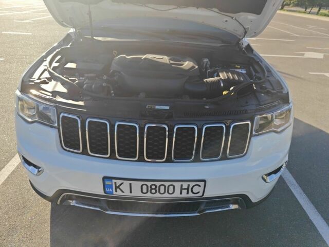 Білий Джип Grand Cherokee, об'ємом двигуна 3.6 л та пробігом 93 тис. км за 27777 $, фото 6 на Automoto.ua