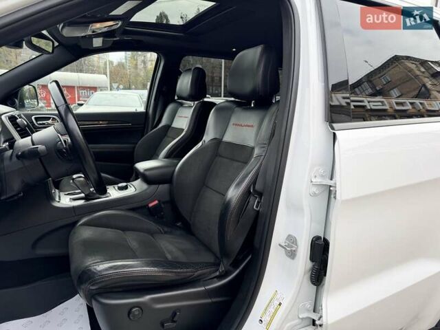 Білий Джип Grand Cherokee, об'ємом двигуна 3.6 л та пробігом 123 тис. км за 28500 $, фото 10 на Automoto.ua