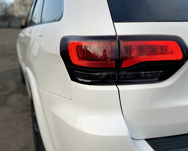 Білий Джип Grand Cherokee, об'ємом двигуна 3.6 л та пробігом 98 тис. км за 25300 $, фото 10 на Automoto.ua