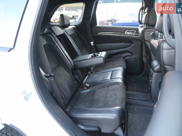 Белый Джип Гранд Чероки, объемом двигателя 5.65 л и пробегом 80 тыс. км за 35900 $, фото 10 на Automoto.ua