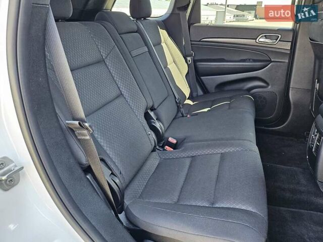 Білий Джип Grand Cherokee, об'ємом двигуна 3.6 л та пробігом 123 тис. км за 20300 $, фото 15 на Automoto.ua