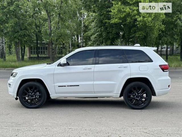 Білий Джип Grand Cherokee, об'ємом двигуна 3.6 л та пробігом 98 тис. км за 24000 $, фото 8 на Automoto.ua