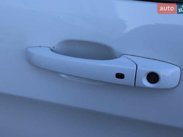 Белый Джип Гранд Чероки, объемом двигателя 5.65 л и пробегом 80 тыс. км за 35900 $, фото 30 на Automoto.ua