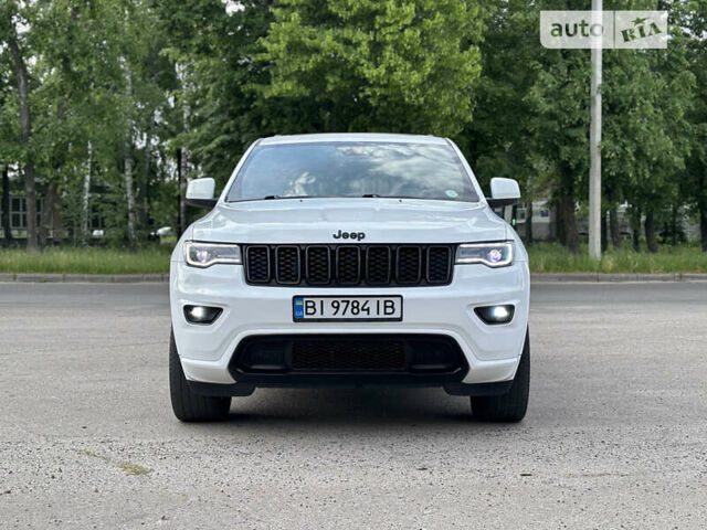 Білий Джип Grand Cherokee, об'ємом двигуна 3.6 л та пробігом 98 тис. км за 24000 $, фото 16 на Automoto.ua