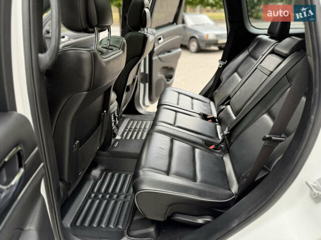Білий Джип Grand Cherokee, об'ємом двигуна 5.7 л та пробігом 93 тис. км за 34900 $, фото 33 на Automoto.ua