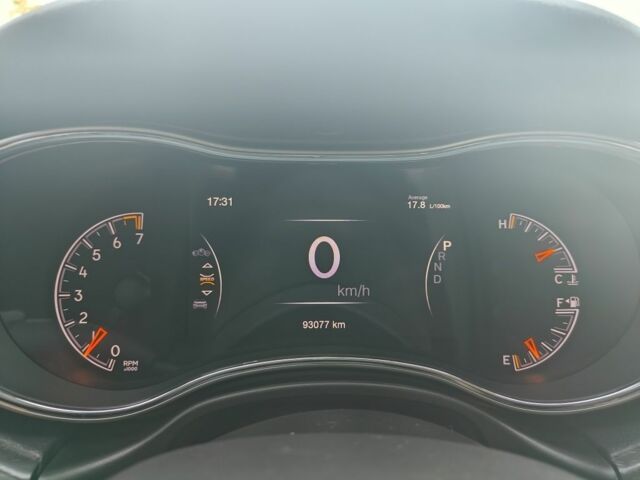 Білий Джип Grand Cherokee, об'ємом двигуна 3.6 л та пробігом 93 тис. км за 27777 $, фото 10 на Automoto.ua
