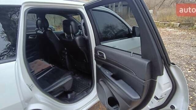 Белый Джип Гранд Чероки, объемом двигателя 3.6 л и пробегом 140 тыс. км за 22500 $, фото 15 на Automoto.ua