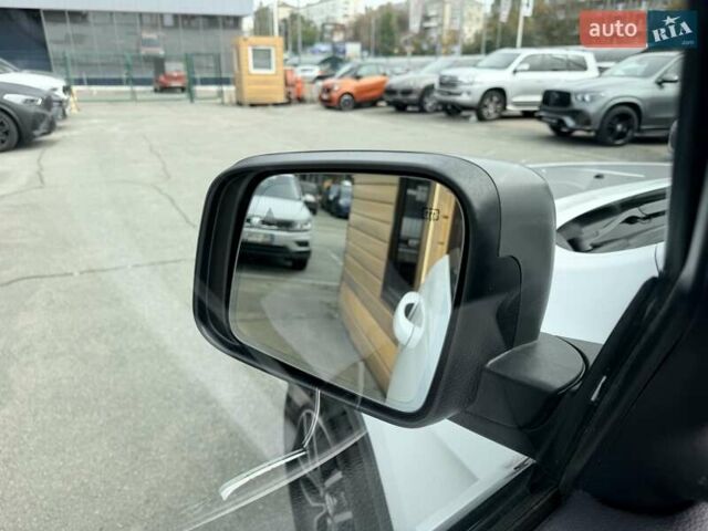 Білий Джип Grand Cherokee, об'ємом двигуна 3.6 л та пробігом 123 тис. км за 28500 $, фото 17 на Automoto.ua