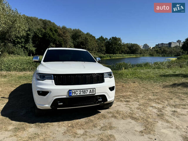 Белый Джип Гранд Чероки, объемом двигателя 3.6 л и пробегом 102 тыс. км за 28000 $, фото 4 на Automoto.ua