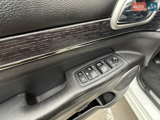 Білий Джип Grand Cherokee, об'ємом двигуна 3.6 л та пробігом 134 тис. км за 27600 $, фото 19 на Automoto.ua