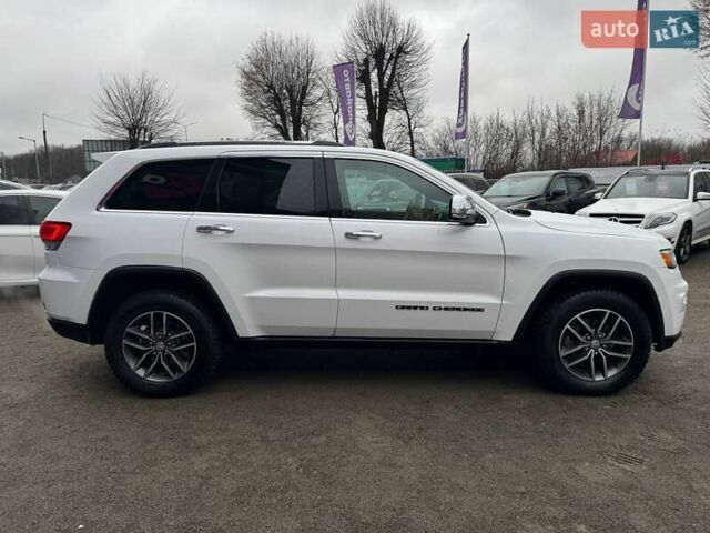 Белый Джип Гранд Чероки, объемом двигателя 3.6 л и пробегом 187 тыс. км за 22500 $, фото 3 на Automoto.ua