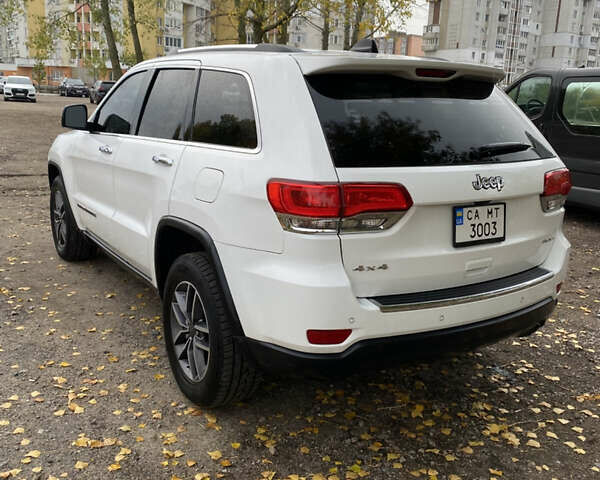 Джип Гранд Чероки 2018 в Черкассах на Automoto.ua Белый Джип Гранд Чероки, объемом двигателя 3.6 л и пробегом 116 тыс. км за 22500 $, фото 5 на Automoto.ua