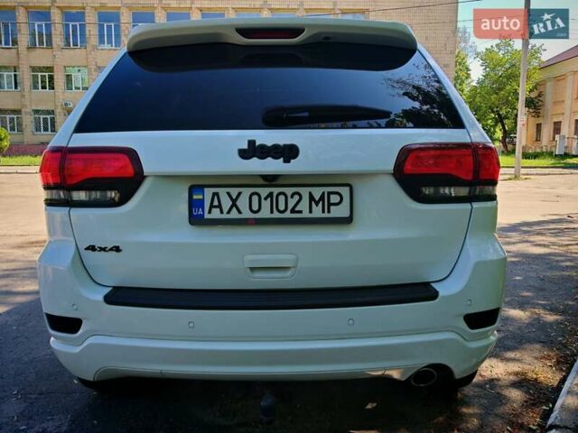 Білий Джип Grand Cherokee, об'ємом двигуна 3.6 л та пробігом 185 тис. км за 22500 $, фото 4 на Automoto.ua