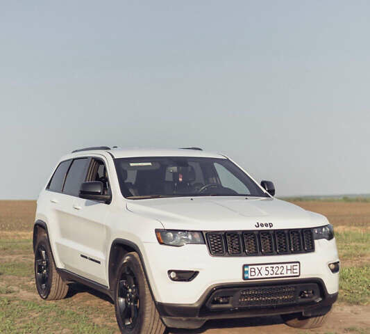 Білий Джип Grand Cherokee, об'ємом двигуна 3.6 л та пробігом 64 тис. км за 28500 $, фото 14 на Automoto.ua