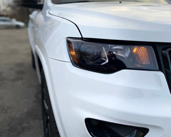 Білий Джип Grand Cherokee, об'ємом двигуна 3.6 л та пробігом 98 тис. км за 25300 $, фото 12 на Automoto.ua