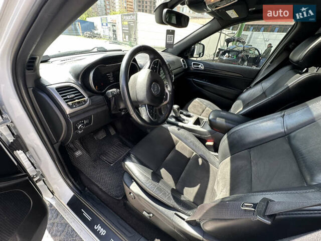 Белый Джип Гранд Чероки, объемом двигателя 3.6 л и пробегом 94 тыс. км за 22600 $, фото 8 на Automoto.ua