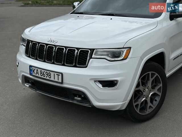 Білий Джип Grand Cherokee, об'ємом двигуна 5.7 л та пробігом 93 тис. км за 34900 $, фото 4 на Automoto.ua
