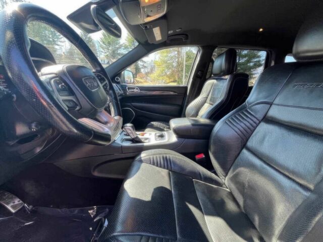 Белый Джип Гранд Чероки, объемом двигателя 6.2 л и пробегом 39 тыс. км за 12400 $, фото 9 на Automoto.ua