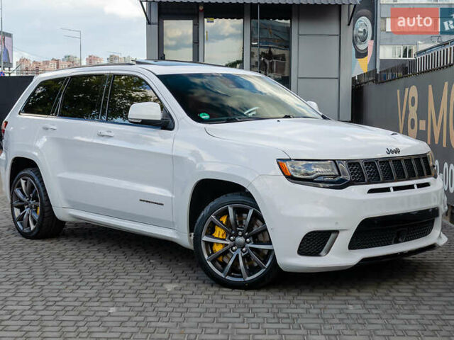 Білий Джип Grand Cherokee, об'ємом двигуна 6.2 л та пробігом 148 тис. км за 57700 $, фото 38 на Automoto.ua