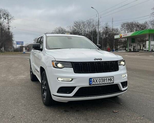 Білий Джип Grand Cherokee, об'ємом двигуна 5.7 л та пробігом 40 тис. км за 38500 $, фото 6 на Automoto.ua