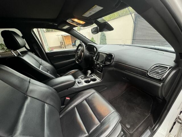 Білий Джип Grand Cherokee, об'ємом двигуна 3.6 л та пробігом 43 тис. км за 25900 $, фото 5 на Automoto.ua