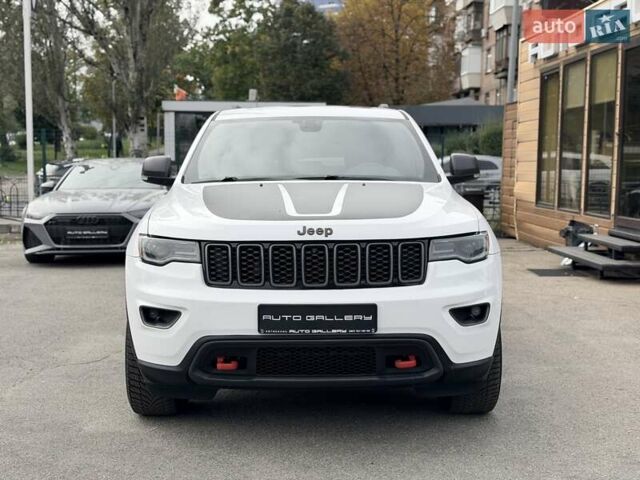 Білий Джип Grand Cherokee, об'ємом двигуна 3.6 л та пробігом 123 тис. км за 28500 $, фото 2 на Automoto.ua