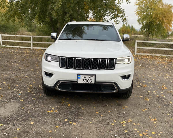 Джип Гранд Чероки 2018 в Черкассах на Automoto.ua Белый Джип Гранд Чероки, объемом двигателя 3.6 л и пробегом 116 тыс. км за 22500 $, фото 7 на Automoto.ua