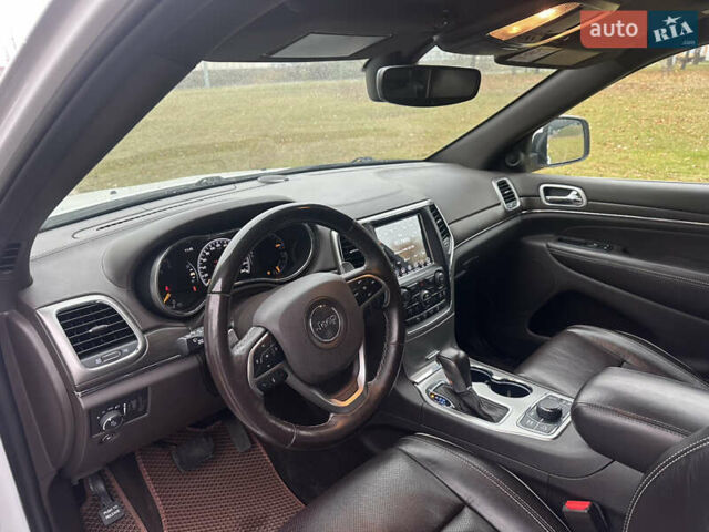 Белый Джип Гранд Чероки, объемом двигателя 3 л и пробегом 138 тыс. км за 29999 $, фото 16 на Automoto.ua