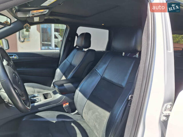 Белый Джип Гранд Чероки, объемом двигателя 3.6 л и пробегом 100 тыс. км за 27500 $, фото 12 на Automoto.ua