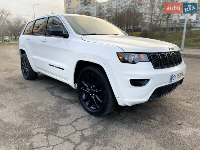 Білий Джип Grand Cherokee, об'ємом двигуна 3.6 л та пробігом 98 тис. км за 25300 $, фото 6 на Automoto.ua