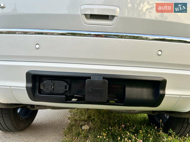 Белый Джип Гранд Чероки, объемом двигателя 3.6 л и пробегом 102 тыс. км за 28000 $, фото 21 на Automoto.ua