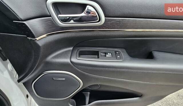 Білий Джип Grand Cherokee, об'ємом двигуна 3.6 л та пробігом 134 тис. км за 26500 $, фото 43 на Automoto.ua