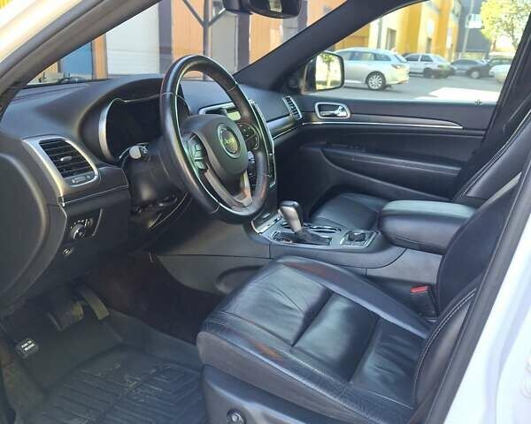 Білий Джип Grand Cherokee, об'ємом двигуна 3.6 л та пробігом 121 тис. км за 23940 $, фото 12 на Automoto.ua