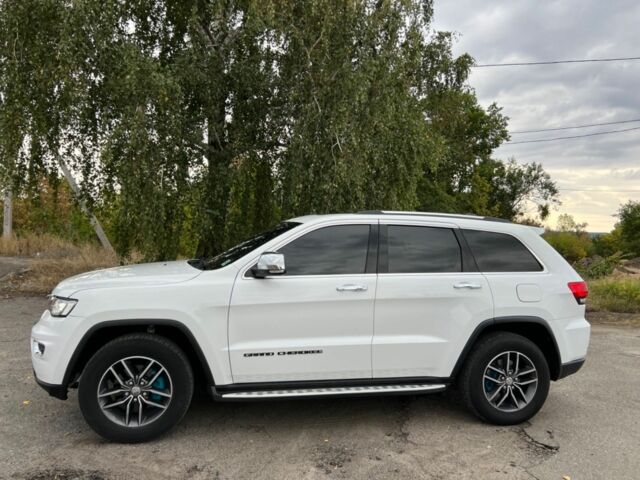 Джип Гранд Чероки 2018 в Черкассах на Automoto.ua Белый Джип Гранд Чероки, объемом двигателя 3.6 л и пробегом 114 тыс. км за 30000 $, фото 1 на Automoto.ua