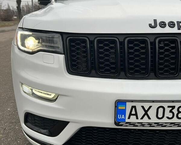 Білий Джип Grand Cherokee, об'ємом двигуна 5.7 л та пробігом 40 тис. км за 38500 $, фото 11 на Automoto.ua