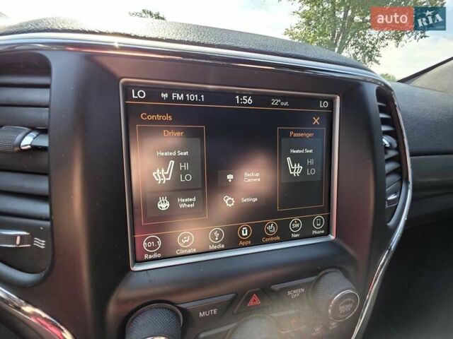 Белый Джип Гранд Чероки, объемом двигателя 3.6 л и пробегом 143 тыс. км за 23200 $, фото 20 на Automoto.ua