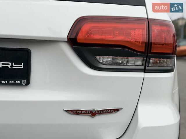 Білий Джип Grand Cherokee, об'ємом двигуна 3.6 л та пробігом 123 тис. км за 28500 $, фото 7 на Automoto.ua