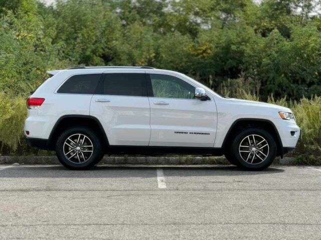 Белый Джип Гранд Чероки, объемом двигателя 3.6 л и пробегом 47 тыс. км за 4700 $, фото 5 на Automoto.ua
