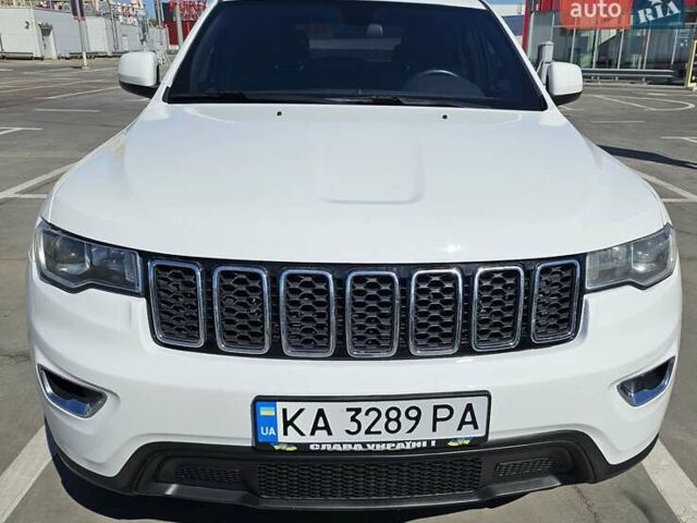 Білий Джип Grand Cherokee, об'ємом двигуна 3.6 л та пробігом 123 тис. км за 20300 $, фото 3 на Automoto.ua