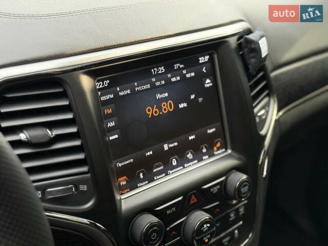 Білий Джип Grand Cherokee, об'ємом двигуна 3.6 л та пробігом 134 тис. км за 27600 $, фото 4 на Automoto.ua