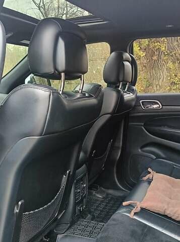 Белый Джип Гранд Чероки, объемом двигателя 3.6 л и пробегом 140 тыс. км за 22500 $, фото 9 на Automoto.ua