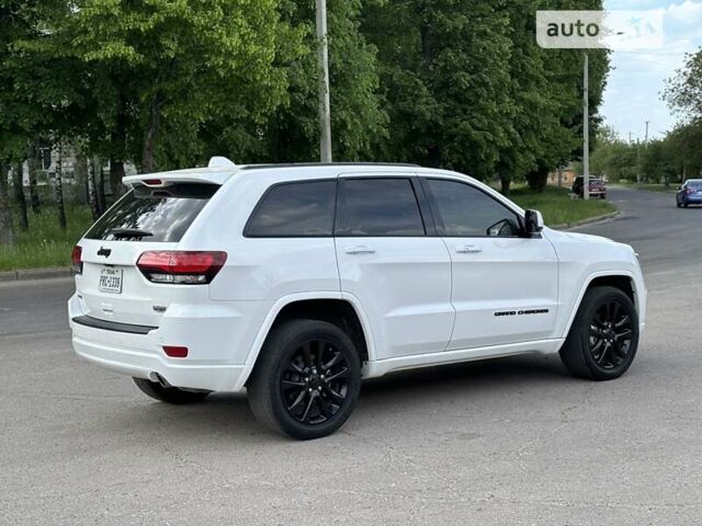 Білий Джип Grand Cherokee, об'ємом двигуна 3.6 л та пробігом 98 тис. км за 24000 $, фото 4 на Automoto.ua