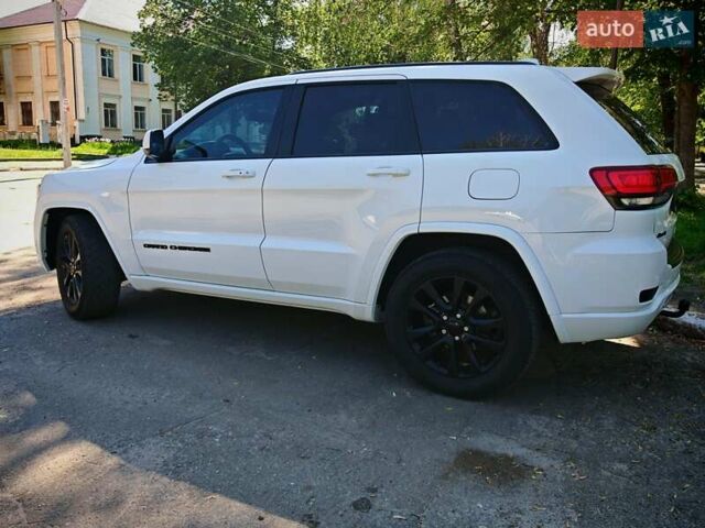 Білий Джип Grand Cherokee, об'ємом двигуна 3.6 л та пробігом 185 тис. км за 22500 $, фото 2 на Automoto.ua