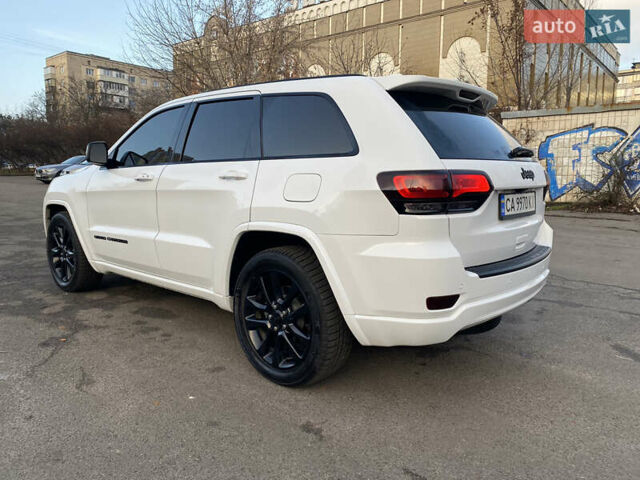 Білий Джип Grand Cherokee, об'ємом двигуна 3.6 л та пробігом 98 тис. км за 25300 $, фото 2 на Automoto.ua